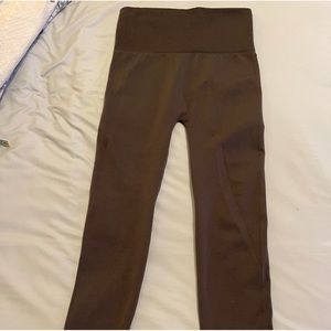 Gray fleece lined leggings. SM/M. 24” inseam.